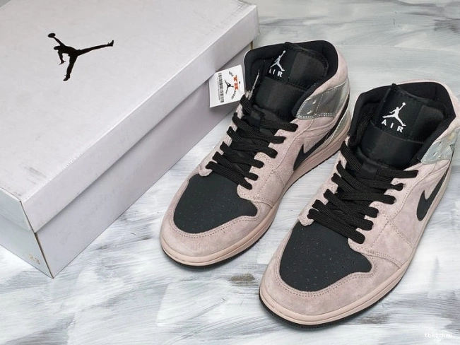 Reps TBK 1 Dirty Jordan BQ6472-602 Powder (W) Mid Air Iridescent 0818